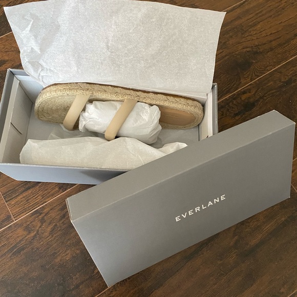 EVERLANE • The Espadrille Sandal - Picture 8 of 8
